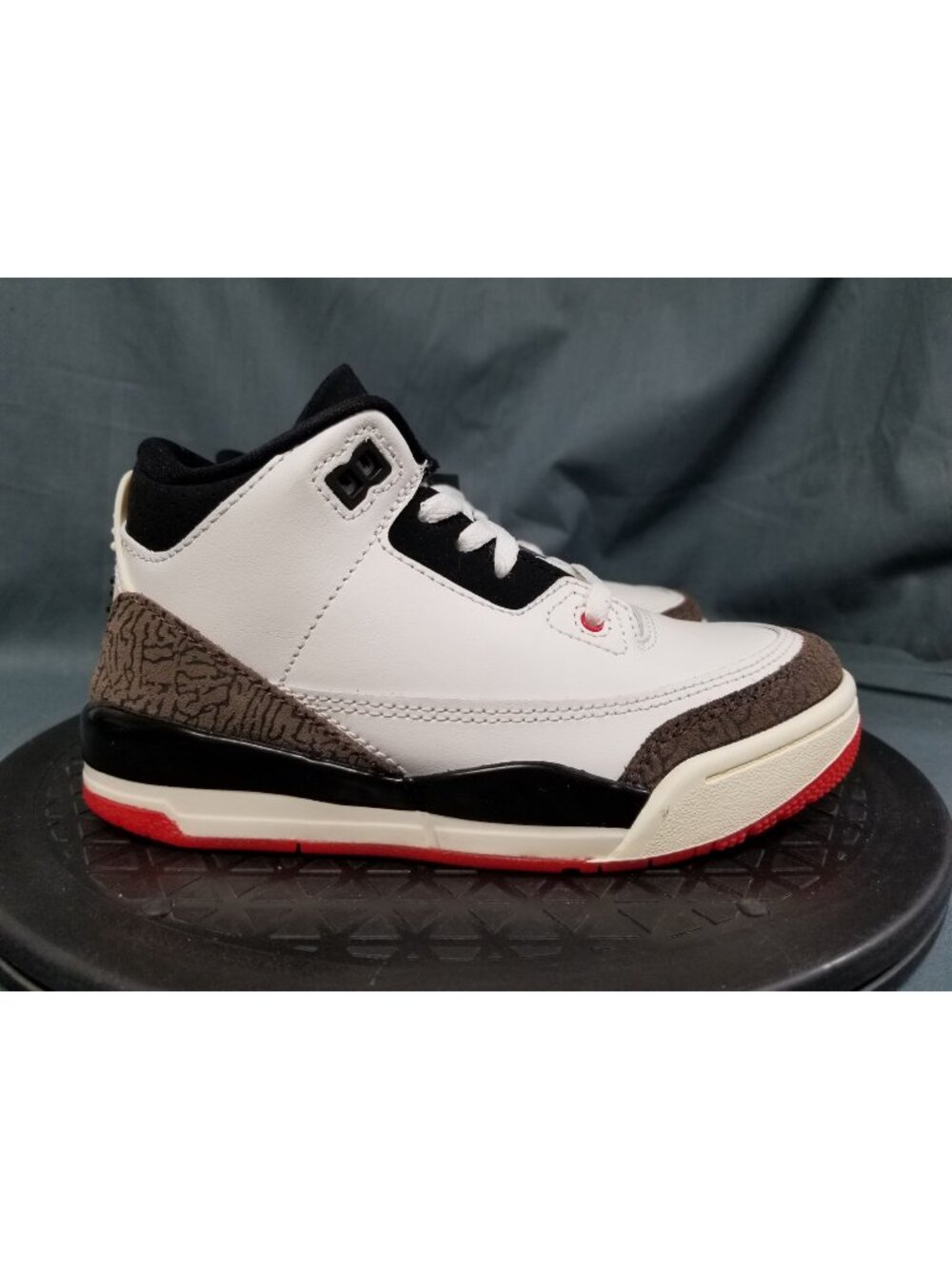 Jordan 3 Retro (TD) DM0968 Toddler Size 5c NEW NO BOX !!